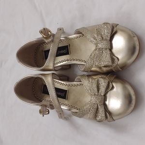 Toddler girl gold dress shoes